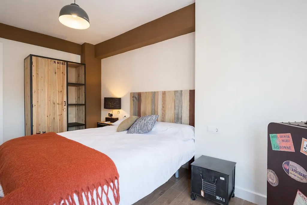 Malagasuite City Center Capuchinos Apartment